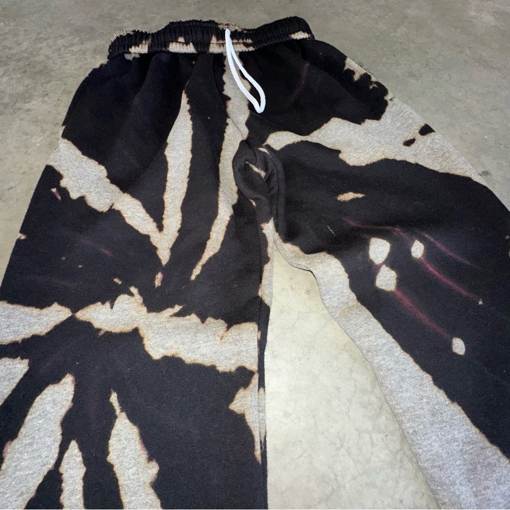 Tie Dye Sweatpants - Picture 3 of 6
